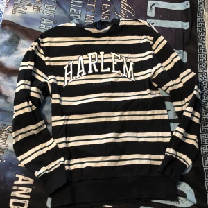 Sweatshirt  - Sweatshirt i storlek s 
