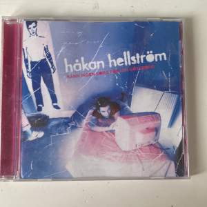 Cd skiva av albumet känn ingen sorg för mig Göteborg av Håkan Hellström. Jätte bra skick.