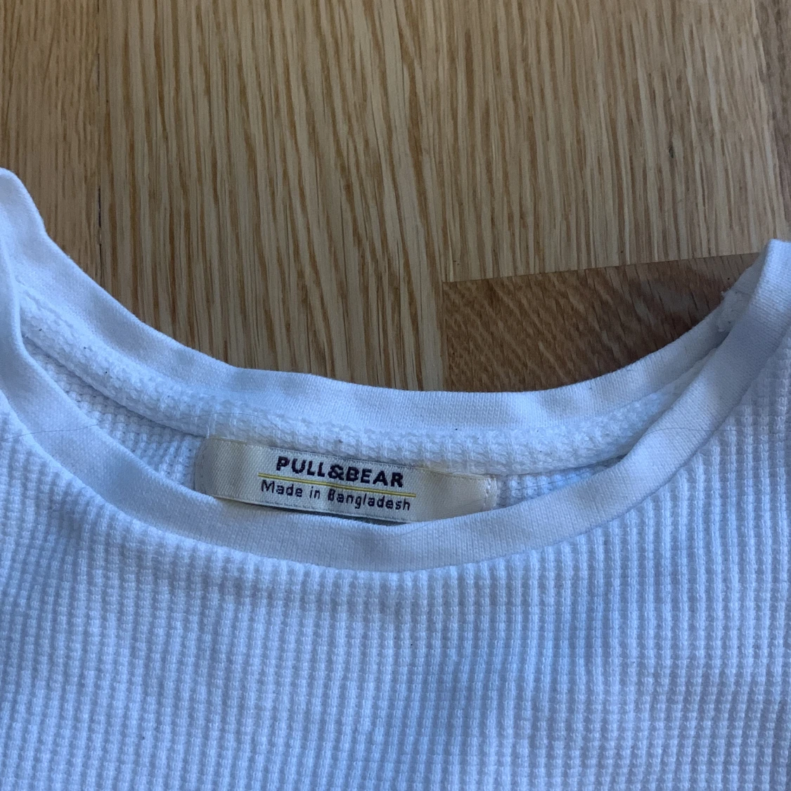 Croppad vit T-shirt  - 90