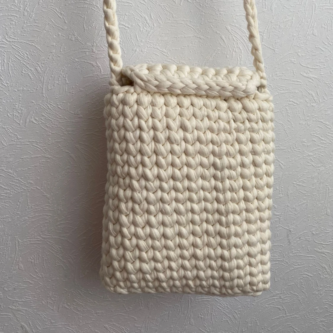 Virkad crossbody - 90