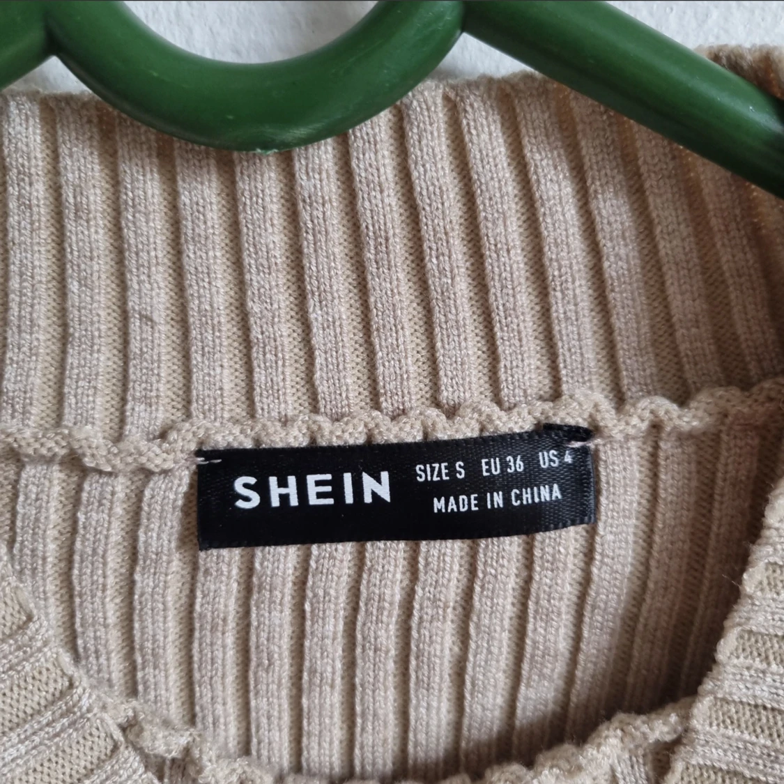 Figursydd klänning - 91