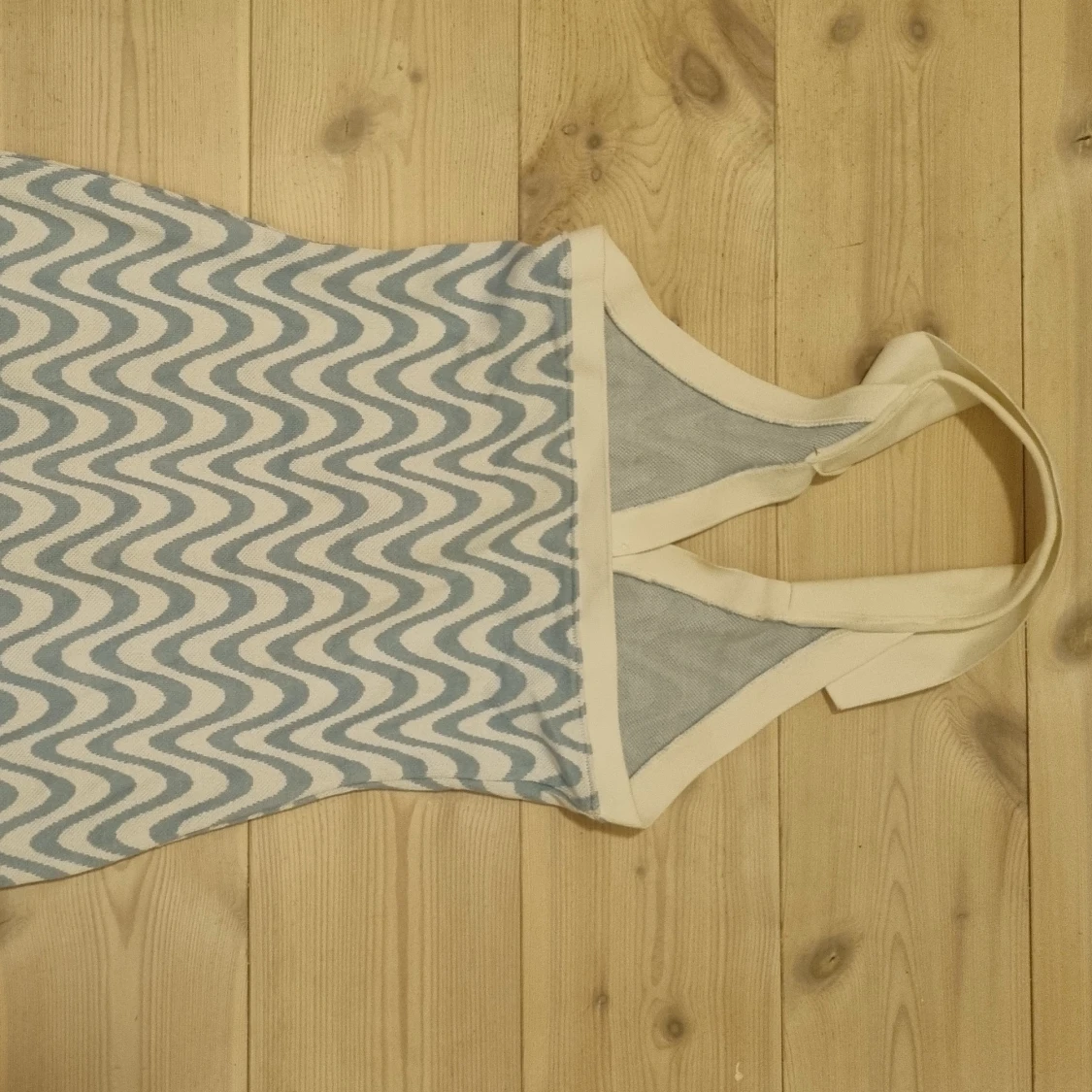 Oanvänd klänning - 90