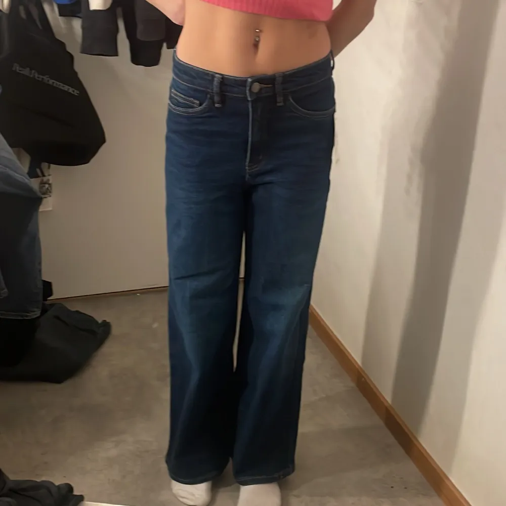 Jätte fina jeans från Kappahl! Prislapp kvar! Jag är 162 för referens. Jeans & Byxor.