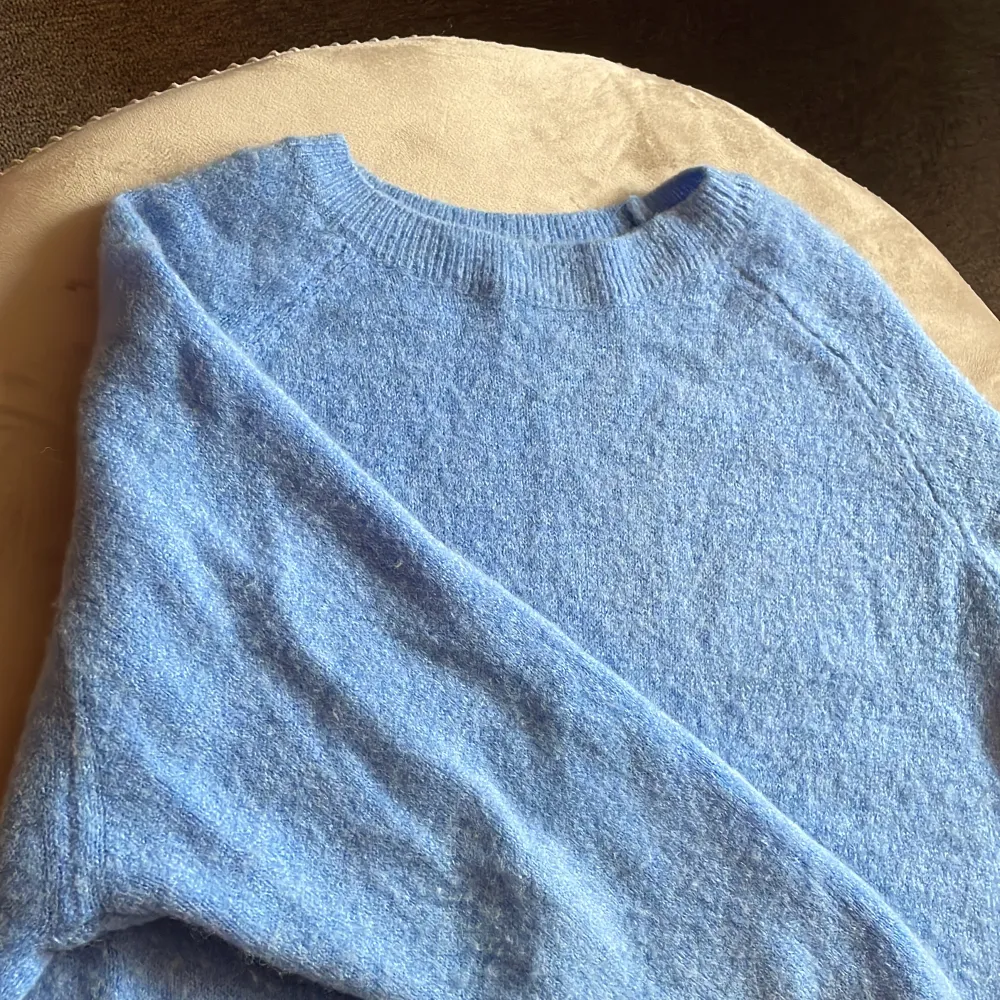 Super skön ljusblå stickad tröja ifrån Chelsea🩷🩷. Stickat.