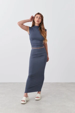 Maxikjol - Tight maxikjol med scrunch på sidorna. Superstrechigt material! 