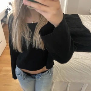 Gina basic svart tröja - Aldrig använt, nyskick. Cool bra tröja