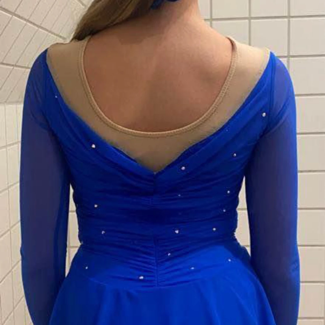 konståkningsdräkt / konståkningsklänning stlk 140-150 cl  - 91