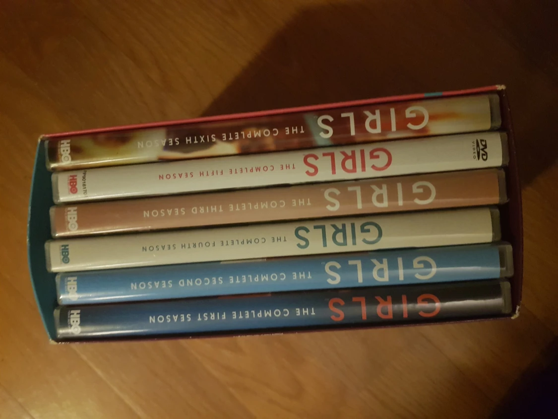 Dvd box alla säsonger av girls  - 90