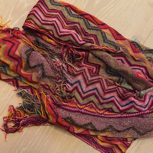 Missoni sjal  - Superfint tunt material Perfekt i sommar. Äkta.