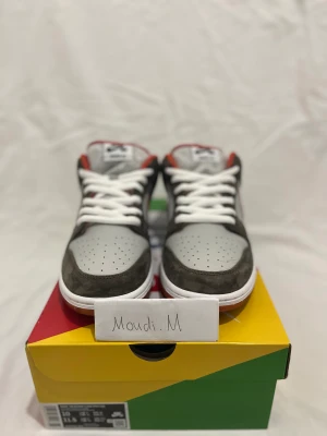 Nike Sb Dunk Low Crushed dc  - Finns i storlek 40. Äkta! Kvitto finns Meetup i lund eller fraktas spårbar under köparens bekostnad