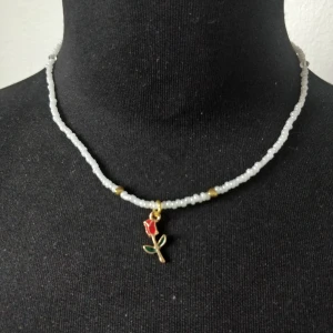 🌹 Pärlhalsband🌹 - Skriv för fri (ej spårbar) frakt 11kr 🌱