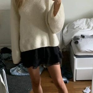 kjol - så så söt kjol från gina! stl 38 men passar typ 34-38 