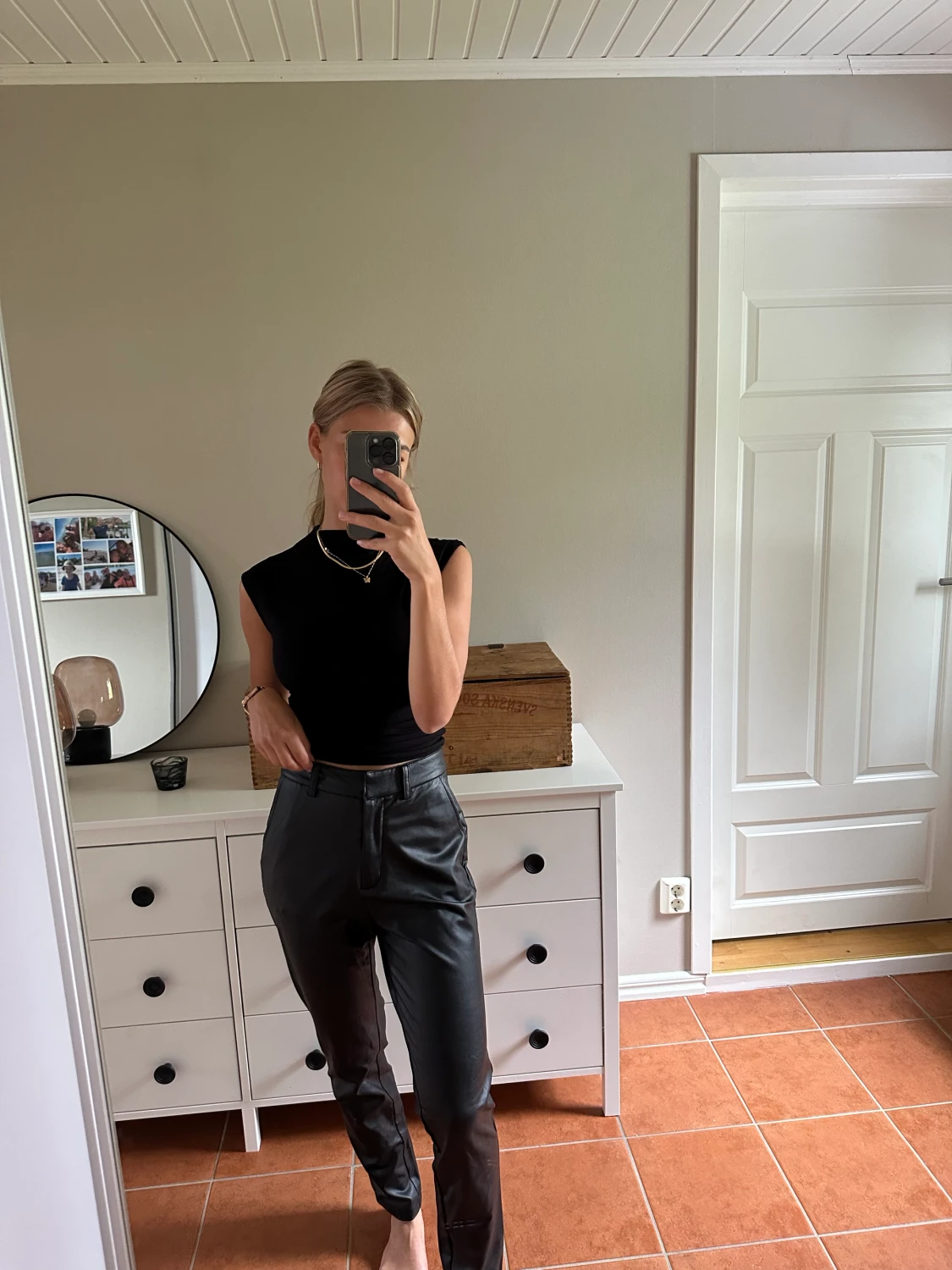 Skinnbyxor från NA-KD