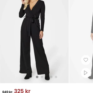 Byxdress  - Jättefin byxdress från bubbleroom/sisters point. Storlek S. Oanvänd! 250kr och då ingår frakten i priset. Som syns är inköpspriset nästan 700kr. 