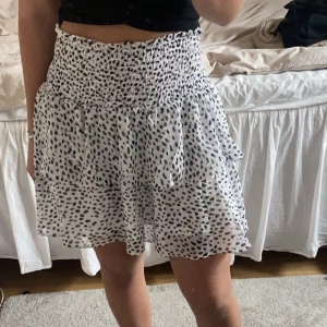 Kjol  - Kjol från Chelsea i storlek S. Använd fåtal gånger. Säljer då den inte kommer till användning 