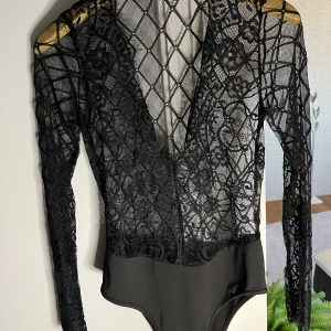 Fest top - Storlek:40/L Från:shein Skick:bra skick! Aldrig använt Använt men i bra skick! 🧸 Postar med PostNord och tar bara emot Swish! Skriv för mer info🩷