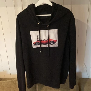 Limitato hoodie  - Limitato hoodie i storlek L. Pris går att diskutera.