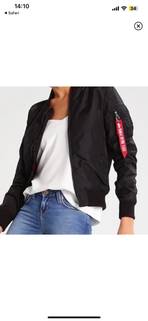 Alpha bomber - Bomberjacka för inköpspris 1300kr i storlek small. Använd men är i bra skick. 