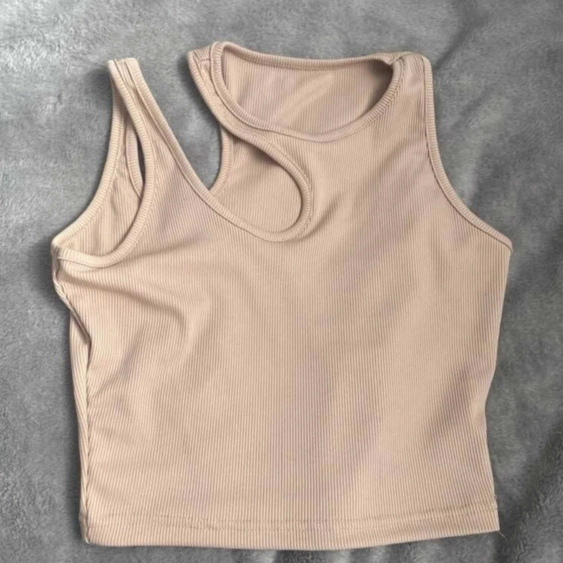 BEIGE RIBBAD TOPP - 90