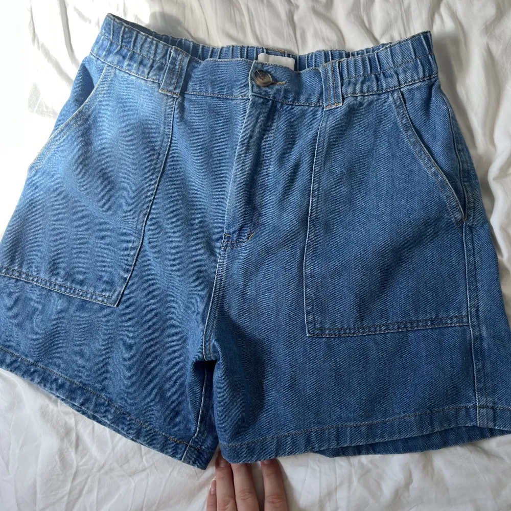 Snygga short från Nümph i storlek 38🌺🌺. Shorts.