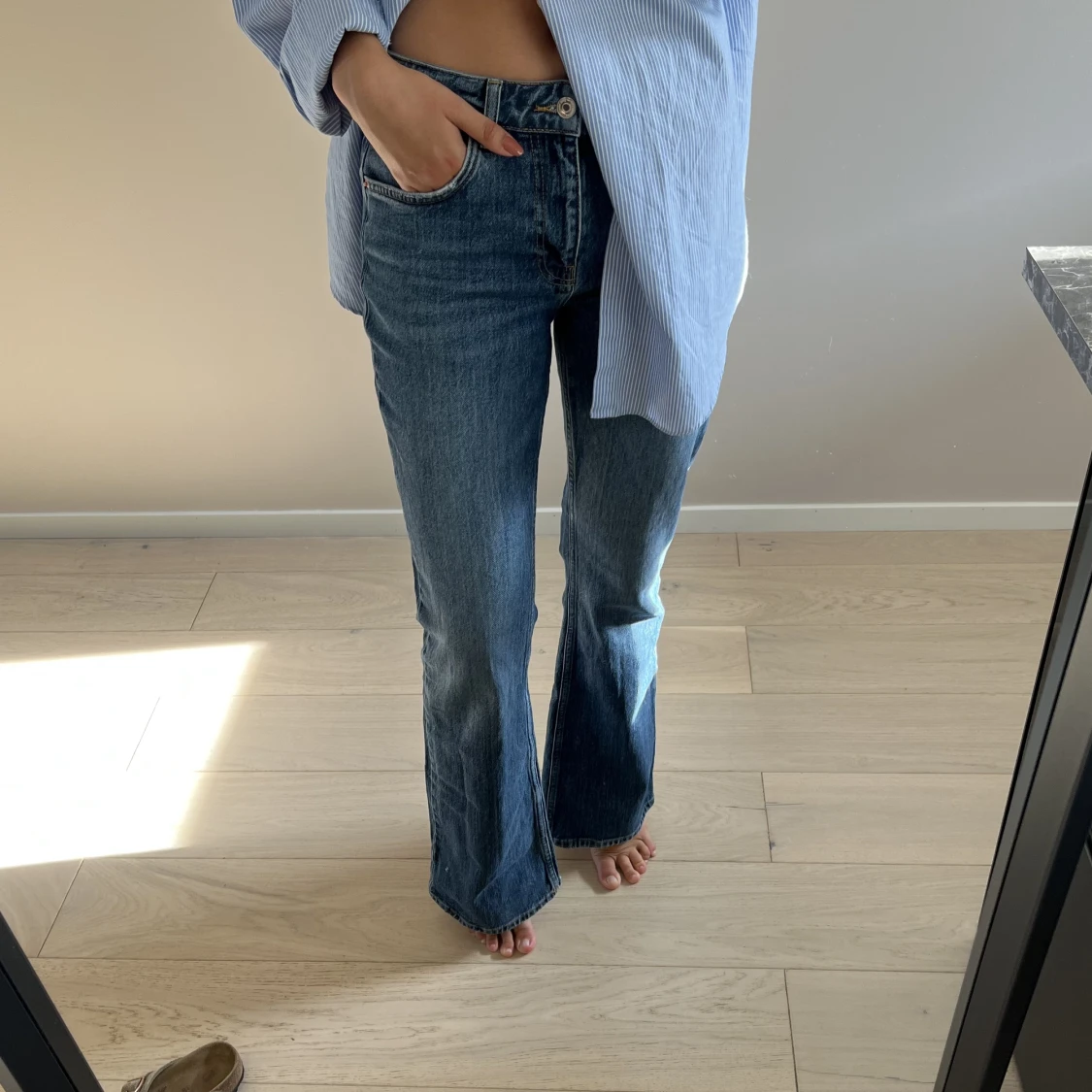 Mörkblåa jeans - 90