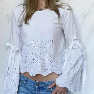 Vit zara blus  - Superfin blus! Från en gammal zara kollektion 💕💕