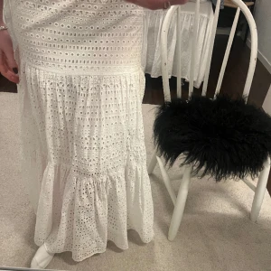 Kjol från zara  - Så fin populär kjol från zara ❤️ super fin till sommarn 