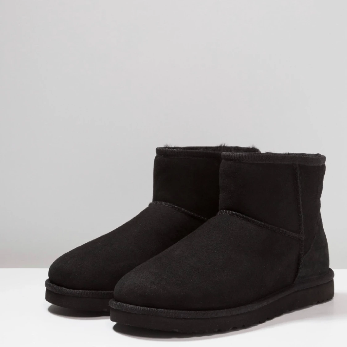 Classic Mini Uggs - 90