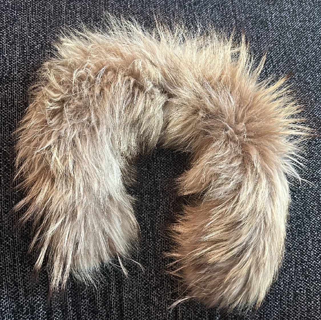 Äkta päls till jackor  - 90