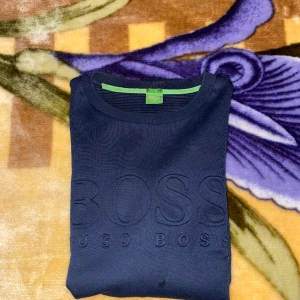 Hugo boss tröja - Använd ca 5-6 gånger 