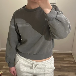 Tröja - Använd några gånger, i bra skick.