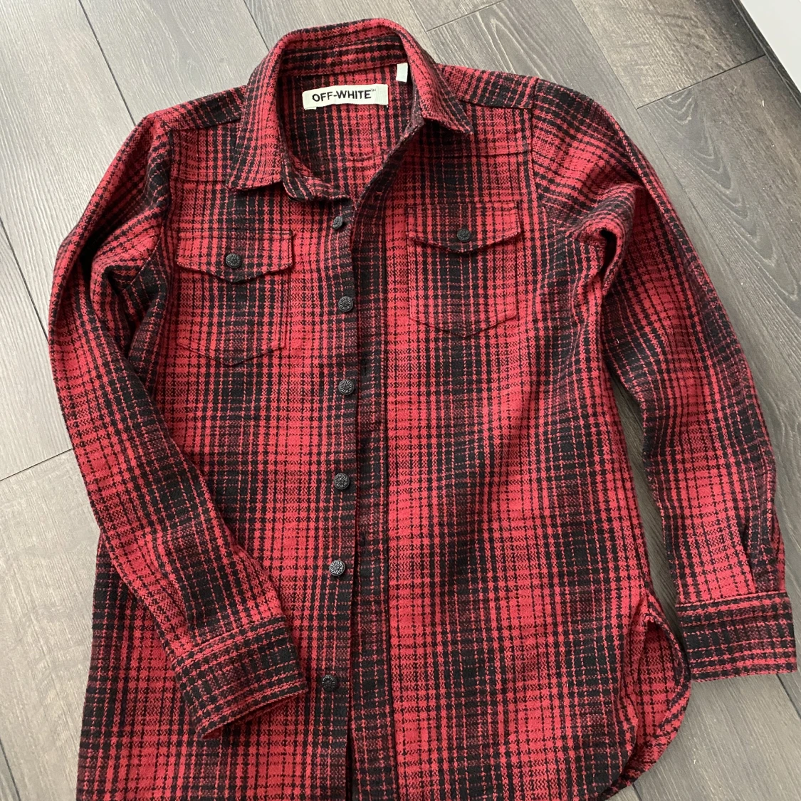 Off white skjorta  - 90