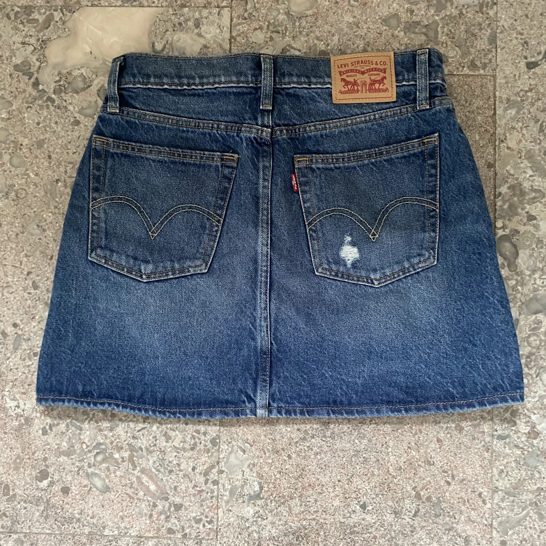Levis kjol - 90