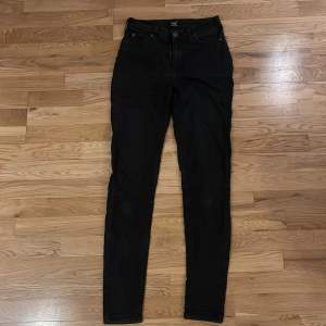 Jeans från lee storlek W28 L33