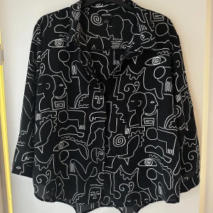 Monkk blus - Inte använd Nypris 250kr  Du står för frakten 📍Göteborg