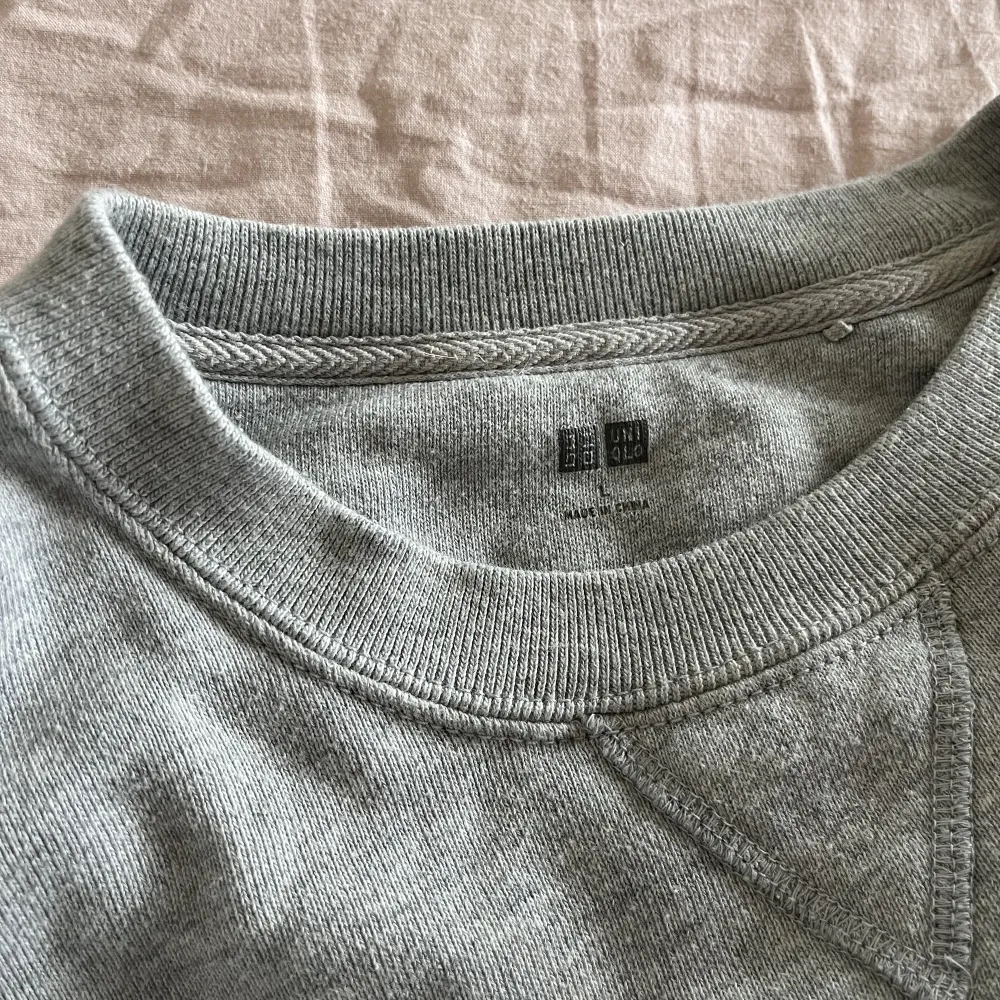 Superbra basic oversized sweatshirt från Uniqlo. Tröjor & Koftor.