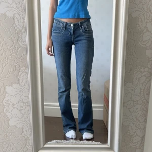 Ltb jeans - Säljer nu mina fina Ltb jeans som aldrig kommer till användning! Ny skick💕🫶🏼storlek 26/34 och passar mig bra som är 172!