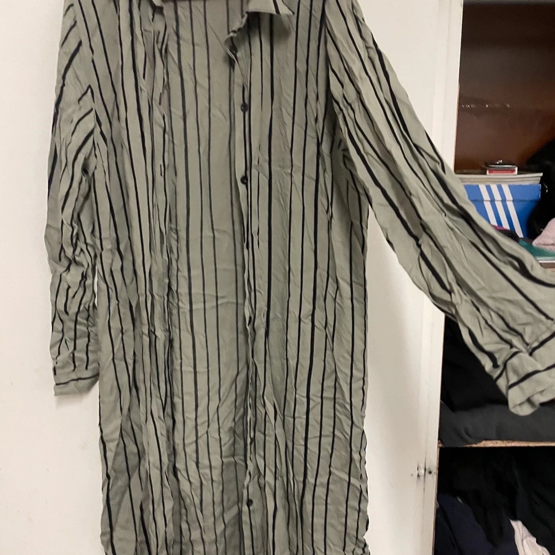 Lång klänning skjorta  150kr - 90