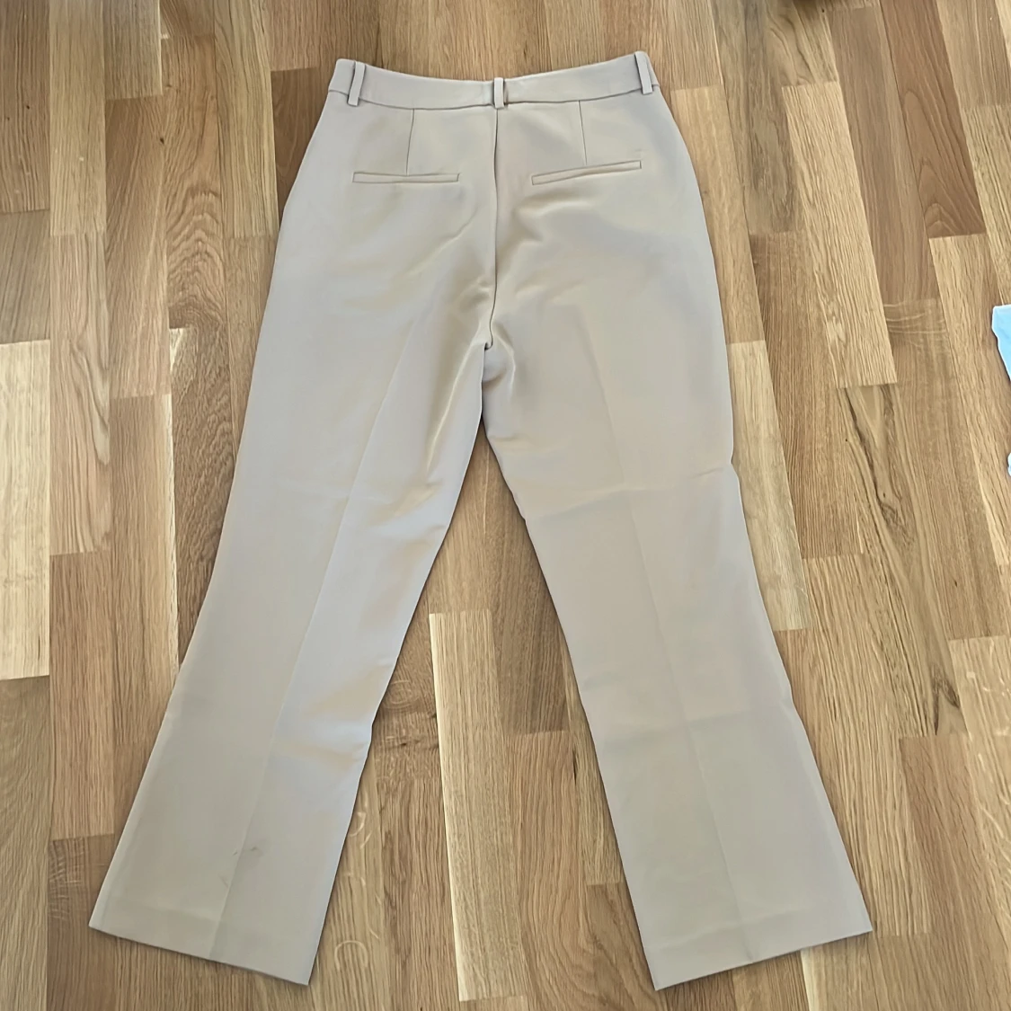 Gina Tricot byxa - 90