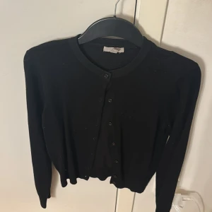 Kofta  - Svart kofta h&m 