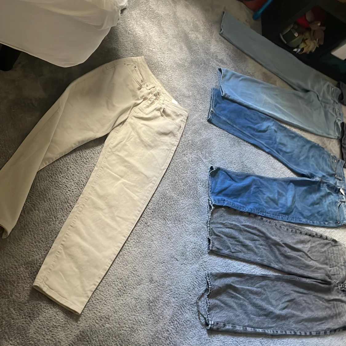 7 par olika jeans  - 91