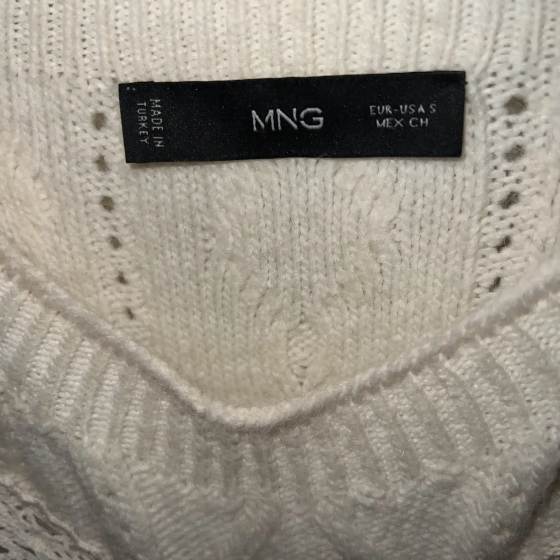 Stickad blus från mango  - 91