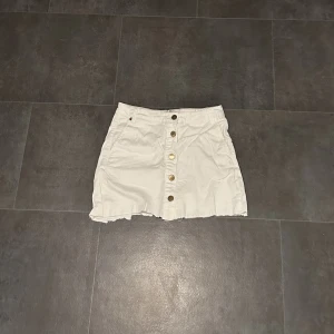 Jeanskjol - Använd, men fint skick