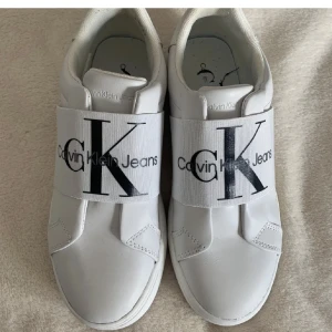 calvin klein skor - jätte fina skor från calvin klein💕