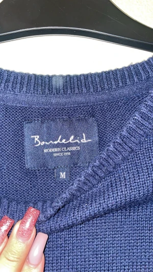 Bondelid tjocktröja - snvänd fåtal gånger