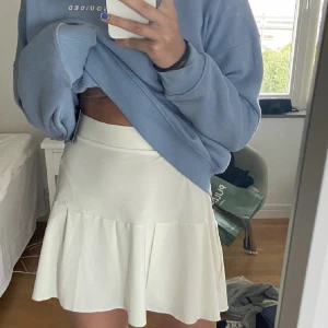 Volangkjol Nelly - Så fin volangkjol från Nelly! Helt oanvänd & slutsåld överallt💓 Nypris 599kr💓