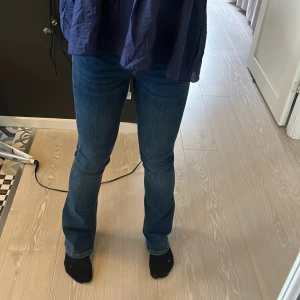 Butcut Low Waits  - Dessa snygga är från Gina! Mycket fina