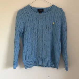 Stickad polo Ralph lauren - Stickad polo Ralph lauren tröja i blått  St M  