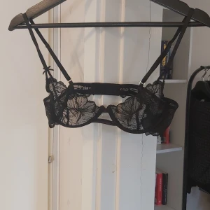 BH - BH från H&M,aldrig använd 