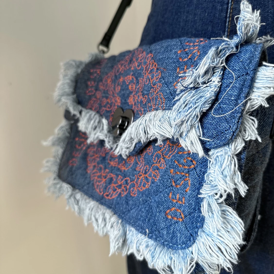 Crossbody från Desigual - 90